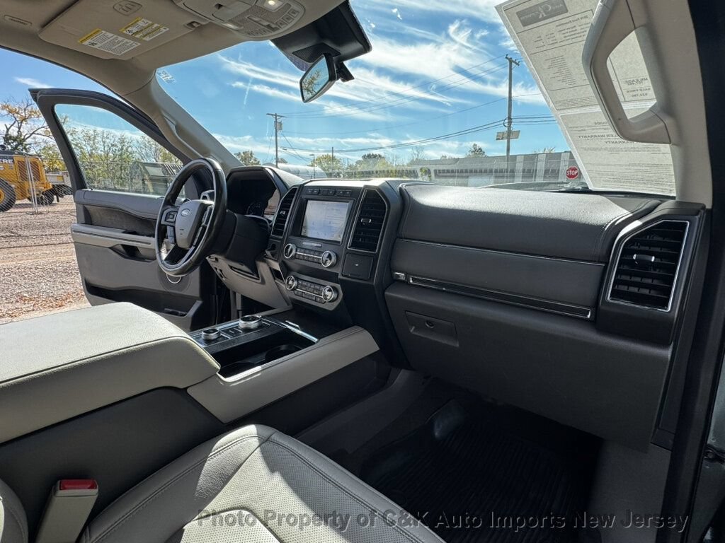 Used 2019 Ford Expedition Limited w/ Equipment Group 302A AWD/4WD image 12