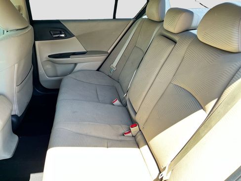 Used 2017 Honda Accord LX image 22