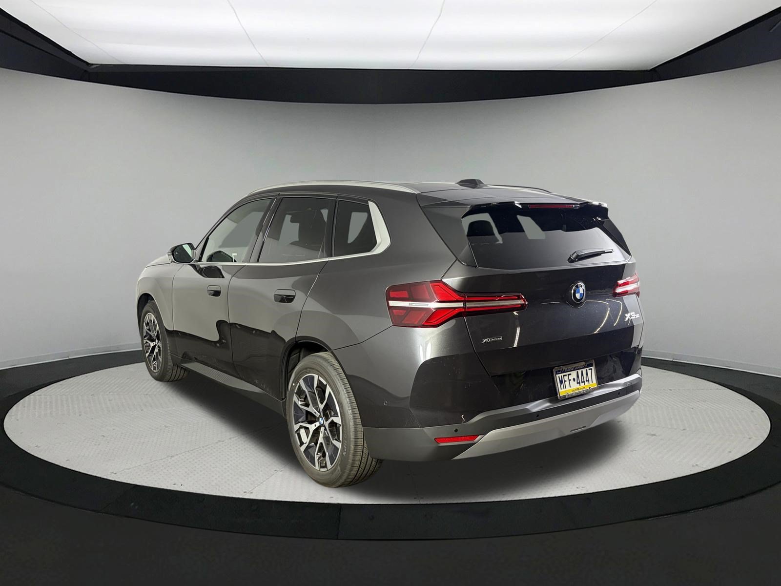 Used 2026 BMW X3 xDrive30i w/ Premium Package AWD/4WD image 4