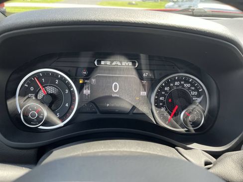 New 2026 RAM 3500 Big Horn AWD/4WD image 15