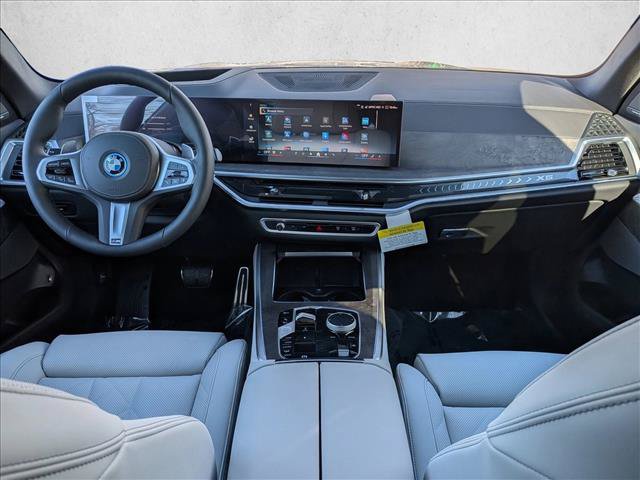 Used 2026 BMW X5 xDrive50e AWD/4WD image 15