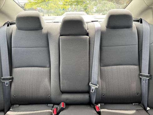 Used 2025 Nissan Altima 2.5 SV FWD image 37