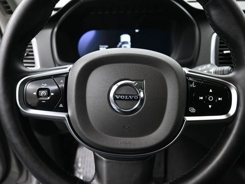 Used 2025 Volvo XC90 B5 Core AWD/4WD image 10