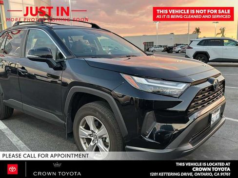 Used 2025 Toyota RAV4 XLE w/ Convenience Package FWD image 3