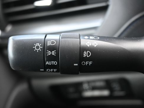 Used 2025 Subaru Forester Limited image 29