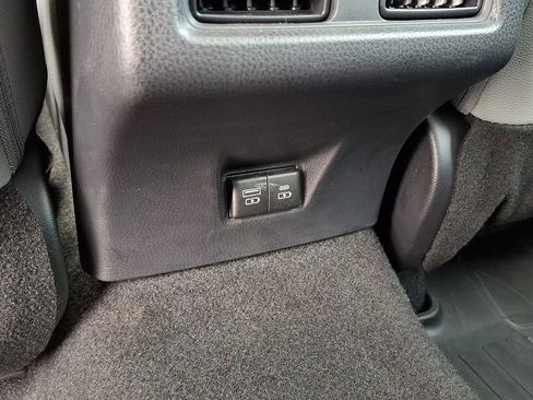 Used 2025 Toyota Camry SE w/ Convenience Package FWD image 13