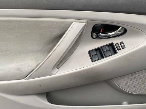 Used 2007 Toyota Camry CE FWD image 12