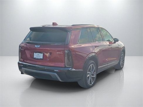 New 2026 Cadillac Vistiq Sport w/ LPO, Floor Liner Package image 5