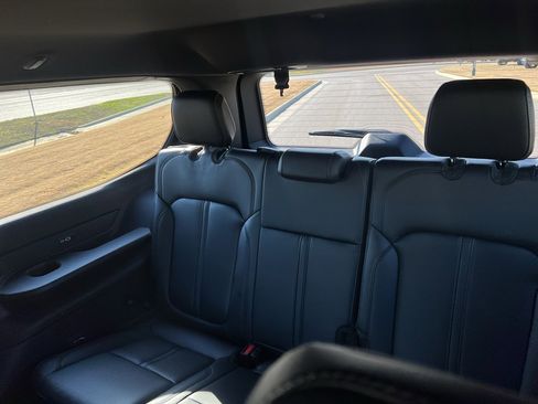 New 2026 Jeep Grand Wagoneer 4WD image 9