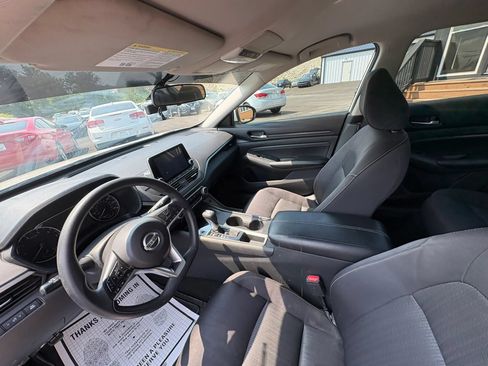 Used 2020 Nissan Altima 2.5 S FWD image 19