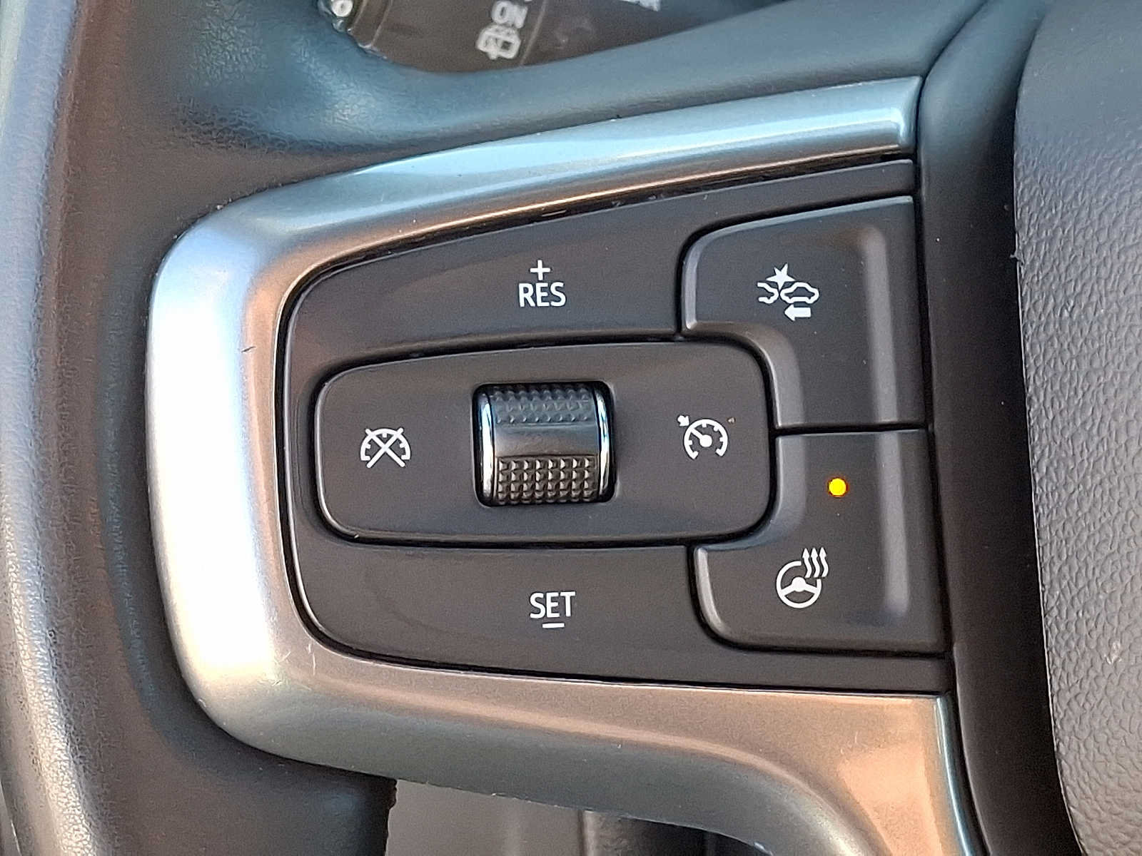 Used 2024 Chevrolet Tahoe Premier AWD/4WD image 21