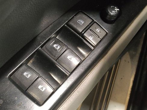 Used 2018 Toyota Camry SE w/ Convenience Package image 27