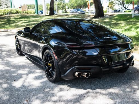 Used 2024 Ferrari Roma RWD image 7