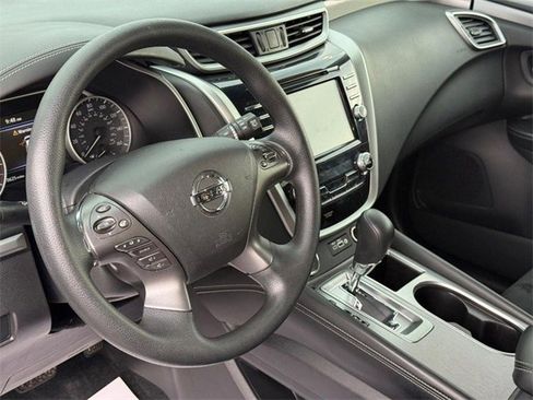 Used 2021 Nissan Murano S image 19