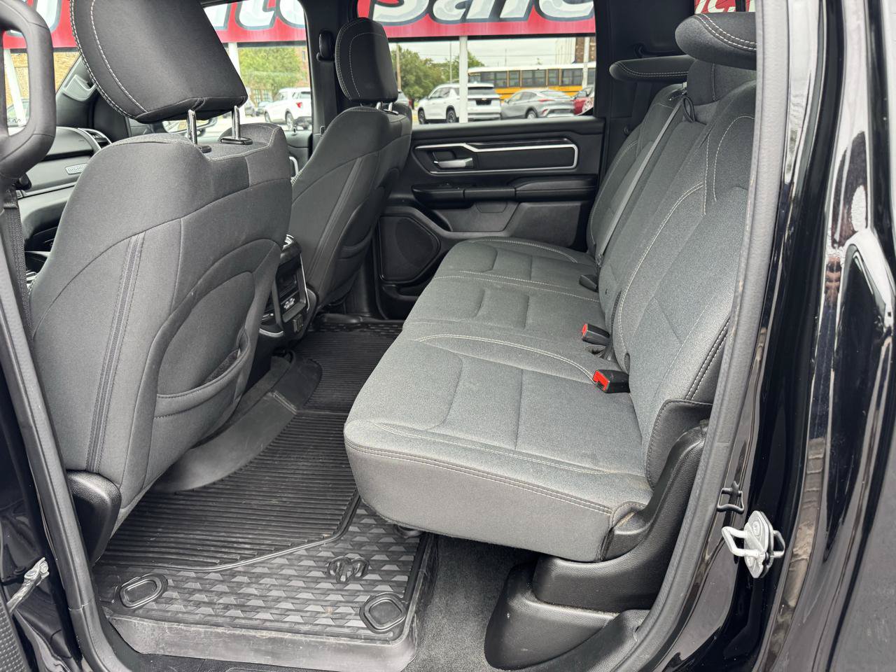 Used 2022 RAM 1500 Big Horn AWD/4WD image 9