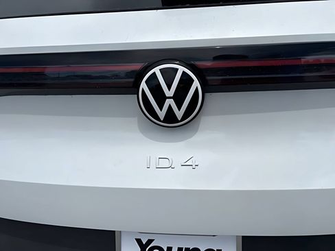 New 2026 Volkswagen ID.4 Pro AWD/4WD image 13
