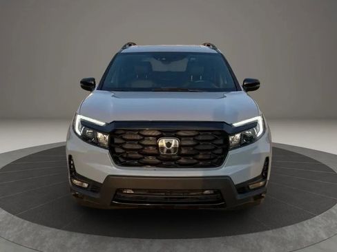 Used 2022 Honda Passport Elite image 2