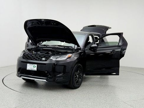 Certified 2025 Land Rover Discovery Sport S image 9