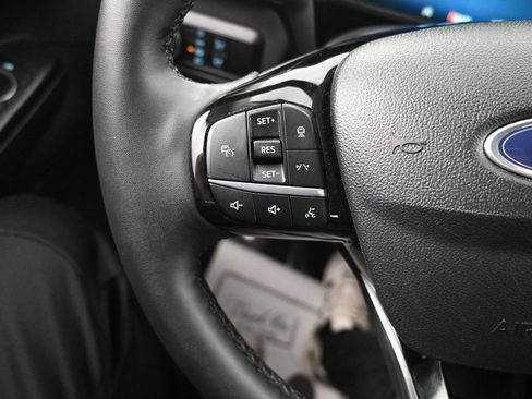 Used 2025 Ford Escape Platinum image 21