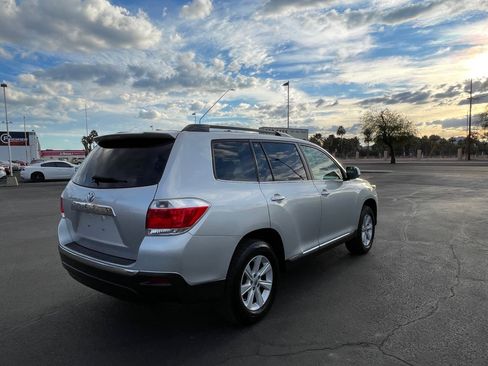 Used 2013 Toyota Highlander SE image 5