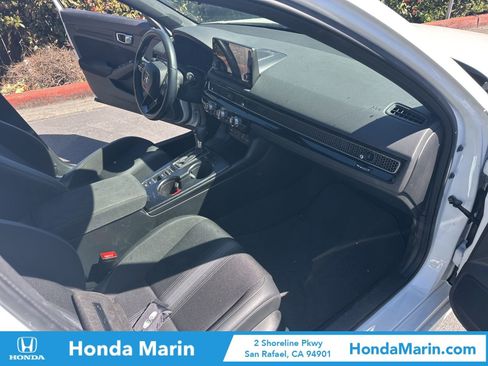 Used 2023 Honda Civic Sport image 15