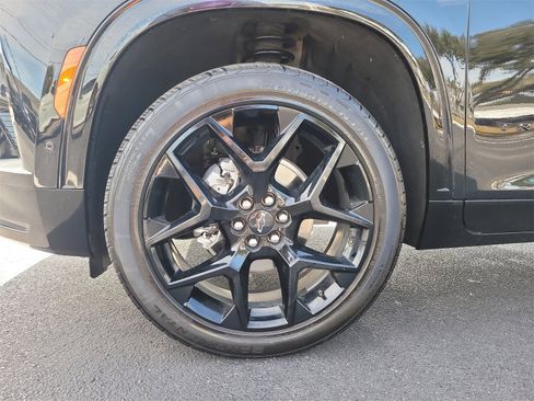 Used 2024 Chevrolet Traverse RS image 10