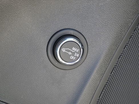 Used 2022 Buick Envision Essence w/ Sport Touring Package AWD/4WD image 35
