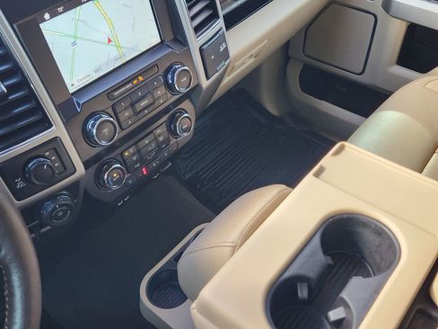 Certified 2019 Ford F150 Lariat w/ Equipment Group 501A Mid image 28