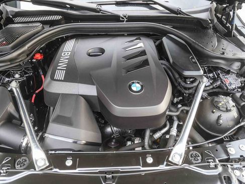 Certified 2025 BMW 530i image 23