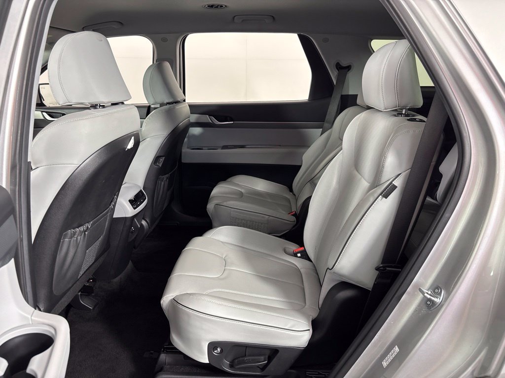 Used 2024 Hyundai Palisade SEL FWD image 23