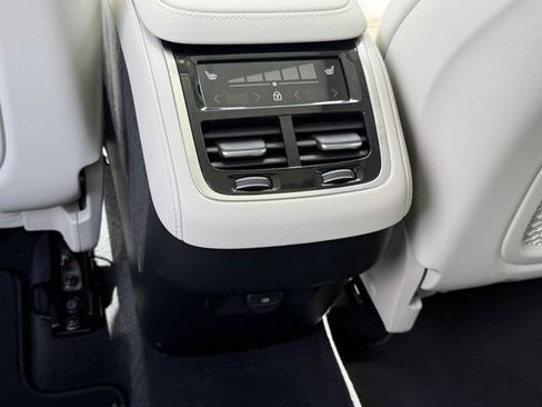Used 2026 Volvo XC90 B6 Ultra w/ Protection Package AWD/4WD image 15