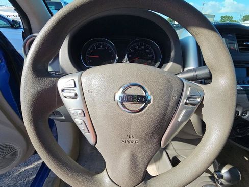 Used 2016 Nissan Versa SV FWD image 10
