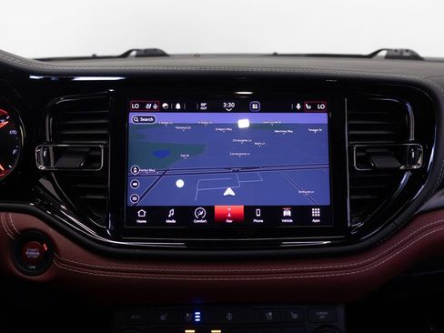 Used 2022 Dodge Durango SRT w/ Premium Interior Group AWD/4WD image 33