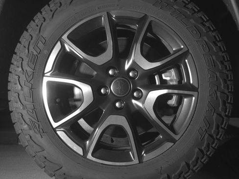 Used 2025 Jeep Compass Trailhawk AWD/4WD image 13