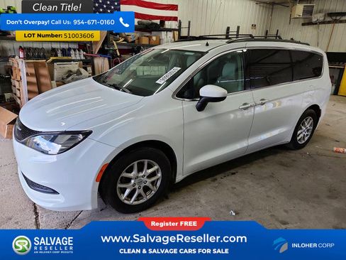 Used 2021 Chrysler Voyager Lxi FWD image 1