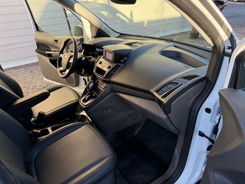 Used 2022 Ford Transit Connect XL image 16