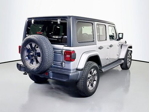 Used 2018 Jeep Wrangler Unlimited Sahara w/ Cold Weather Group image 7