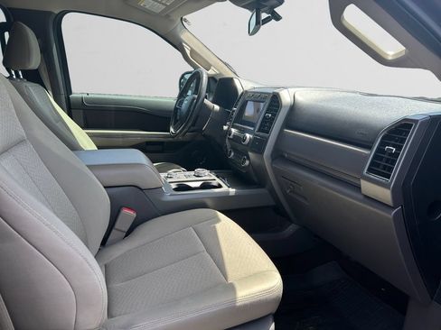 Used 2021 Ford Expedition Max XLT AWD/4WD image 16