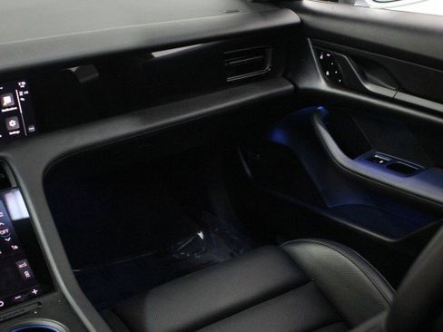 Used 2021 Porsche Taycan 4S w/ Premium Package image 28