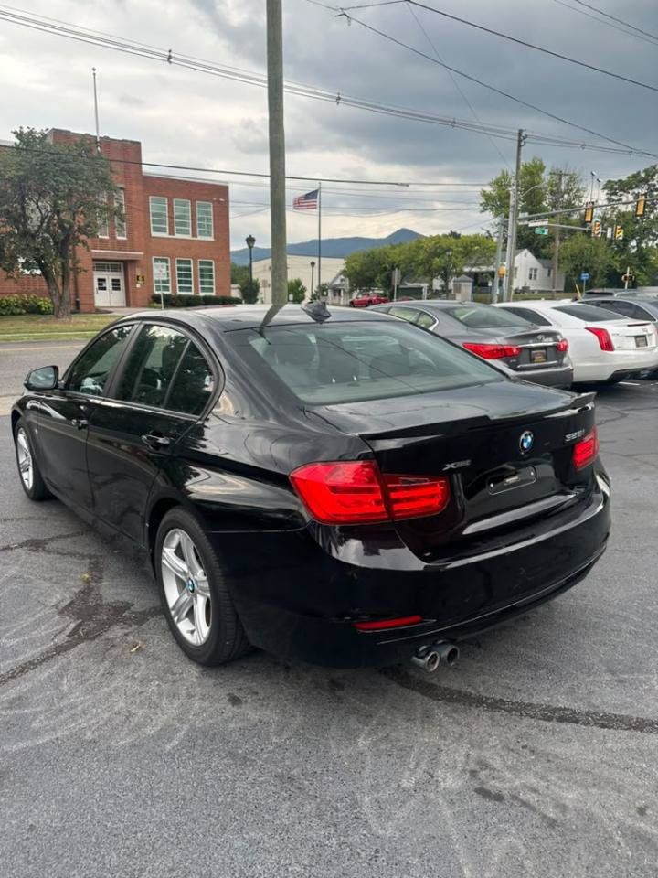 Used 2013 BMW 328i xDrive Sedan AWD/4WD image 3