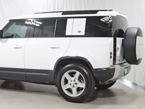 Used 2023 Land Rover Defender 110 SE AWD/4WD image 10