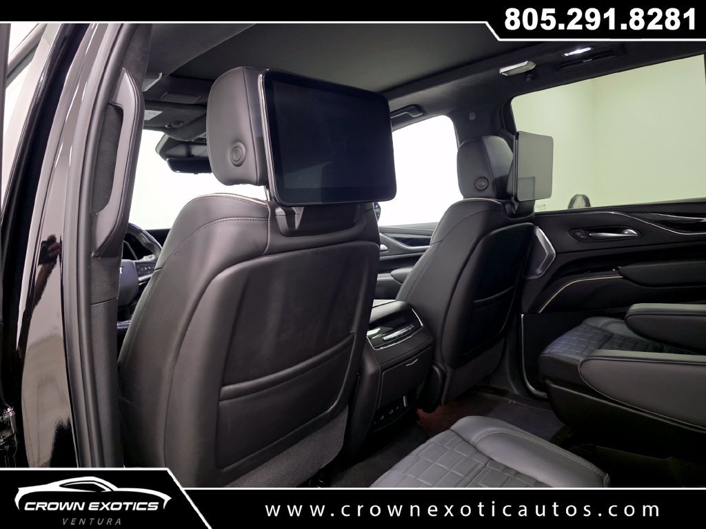Used 2024 Cadillac Escalade V w/ LPO, ONYX Package AWD/4WD image 26