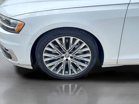 Used 2019 Audi A8 L 3.0T w/ Executive Package image 18