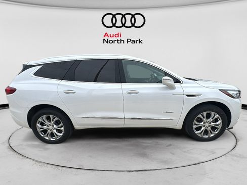 Used 2020 Buick Enclave Avenir w/ Avenir Technology Package FWD image 8