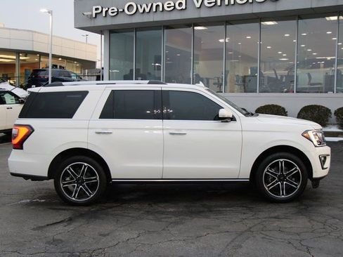 Used 2021 Ford Expedition Limited image 11