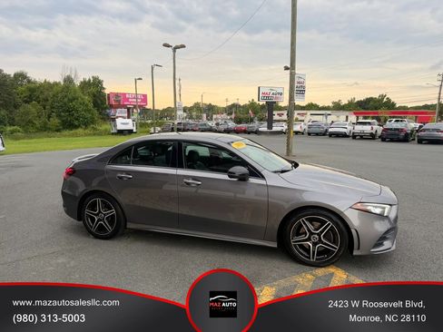 Used 2019 Mercedes-Benz A 220 4MATIC image 3