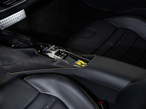 Used 2022 Ferrari SF90 Stradale image 31