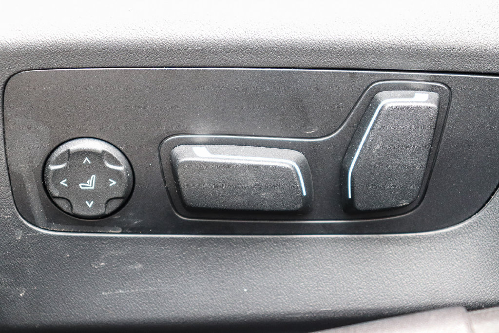 Used 2025 BMW M5 Touring AWD/4WD image 20