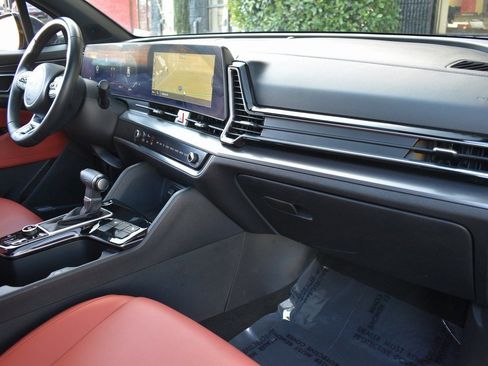 Used 2023 Kia Sportage SX image 35