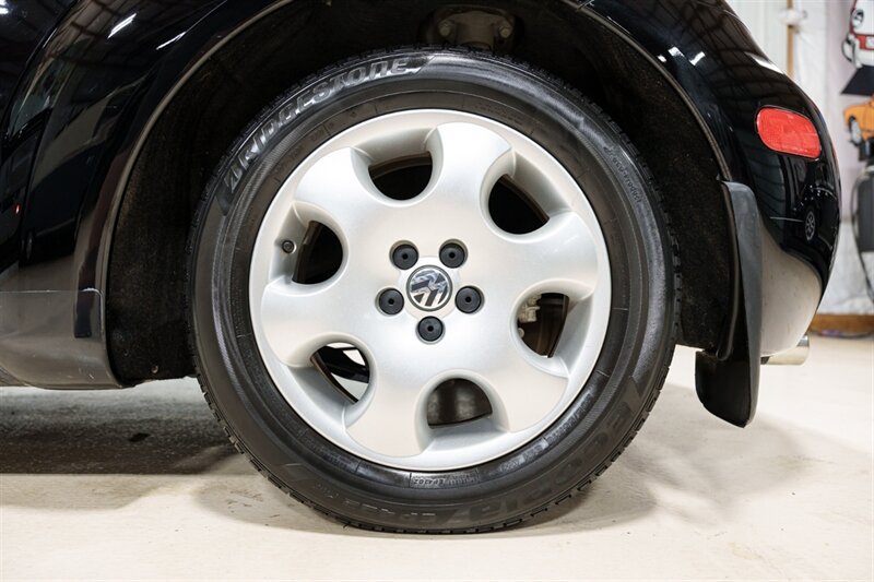 Used 2003 Volkswagen Beetle GLS FWD image 7
